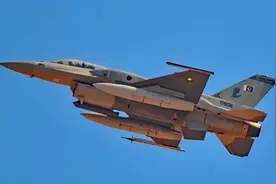 巴基斯坦或别无选择！几乎只剩歼10可买，美国“帮”了我们图片