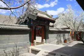 呼和浩特公主府公园赏桃花图片