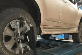 车子跑偏要不要做四轮定位？什么时候才做动平衡，喵哥一次告诉你图片