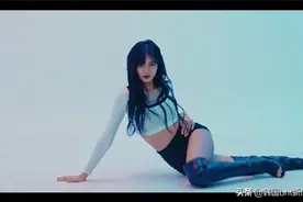 Lisa舞蹈视频公开仅3日Youtube点击率突破1000万图片