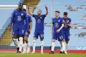 欧冠决赛预演！阿圭罗丢点球 曼城补时遭绝杀主场1-2不敌切尔西图片