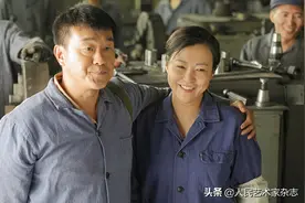 他是这个五一最火的演员，因从小穷怕了，拍戏之初疯狂接戏和数钱，后静心沉淀才有了收视超过新闻联播的佳作图片