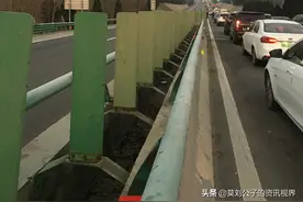 安徽的高速年年都堵，真的是因为道路狭窄，新手司机告诉你答案！图片
