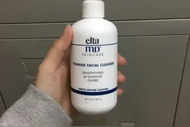 这些洗面奶能深层清洁毛孔尘垢，去黑头去粉刺，用后肌肤倍感舒服图片