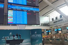 回国有多难：熔断、停航、无绿码，11237公里我们走了30天图片