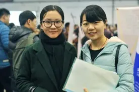 三个铁饭碗岗位或将成合同工，没了编制身份，铁饭碗要不铁了？图片