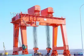 龙门吊技术不难，为何中国能垄断全球市场？印度故意不买吃了大亏图片