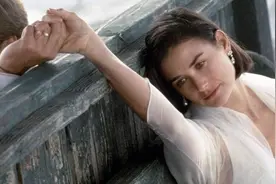 《桃色交易》为了房贷，男主同意把爱妻出租给富翁，结局催人泪下图片