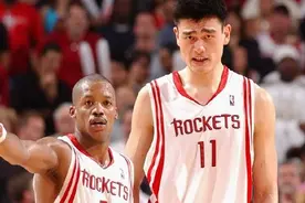 姚明如今身价超30亿！在NBA征战8年，他赚了多少钱？图片
