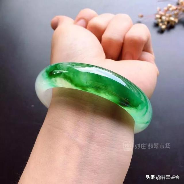 高冰胶底底色飘花 2026年冰胶和高冰