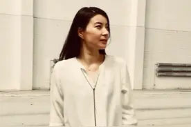 三胎之后，郭晶晶终于从200平的房子里搬到了1.6亿的豪宅图片