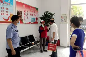 失联30多年，妹妹来汉找哥哥迷路，民警帮忙找到了图片