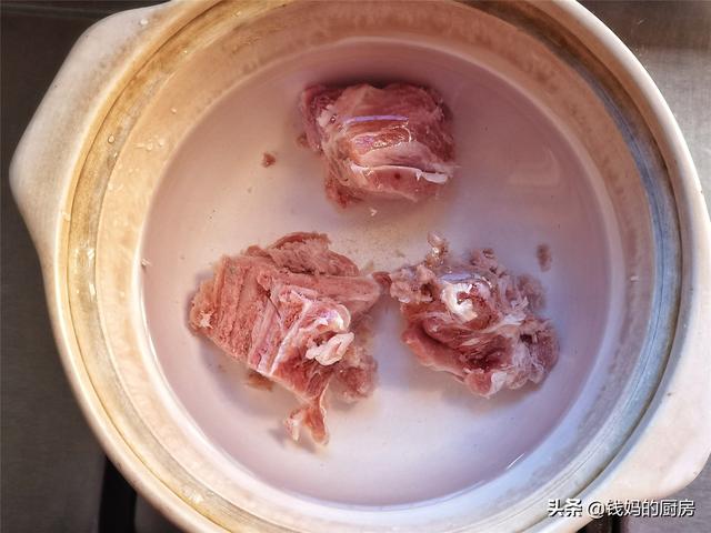 花胶灵芝汤的功效与禁忌 2026年花胶灵芝汤的功效与禁忌症