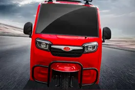 这2款电动三轮车，空间大配置全，冬天出行还带暖风图片