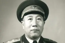 中国驻外大使馆军衔最高的武官图片