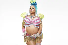 “麻辣鸡”Nicki Minaj怀孕，大方晒性感火辣孕肚照图片
