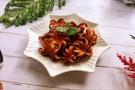 墨鱼营养高，做成酱烤墨鱼，香味浓郁，全家都爱吃图片