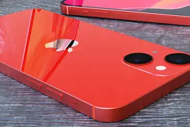 iPhone13 新款将采用对角摄像头布局，看着难受吗？图片