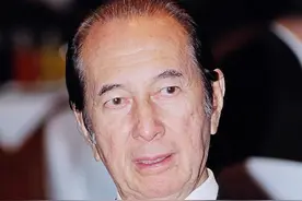 何鸿燊外甥出席饭局表演魔术，长相气质神似赌王，被误认是亲生子图片