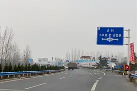 【9/3】15、行走在洛吉快速通道上图片