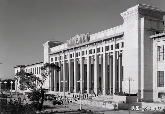 一块香皂揪出一个内鬼，总理下令就地枪毙，严格保密