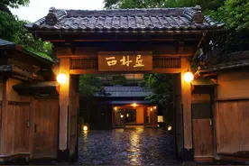 木造旅馆，古老温泉“七汤”，花园式庭院：这里是城崎温泉图片