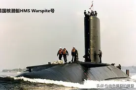 50多年前，英国核潜艇HMS Warspite号与苏联潜艇相撞险些沉没图片