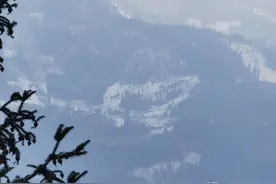 元旦彭州龙门山镇团山村登山游图片