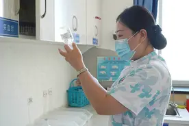 探访平凉安康医院四位女护士长图片