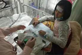女儿洗澡时发现腿有异常，以为是虫咬，确诊后走上求医路图片