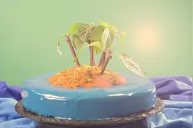 4个鸡蛋做出像沙漠绿洲的蛋糕，网友直呼想模型，看到不忍心吃图片