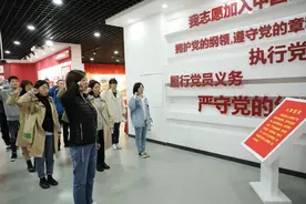 【亲历红岩洗礼 强化思政育人】重医附属口腔医院学生党支部赴红岩革命纪念馆开展思想政治教育主题党日活动图片
