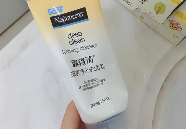 公认好用的5款祛痘洗面奶：理肤泉适合油痘肌，露得清清爽易清洗