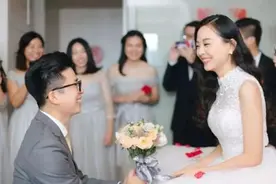 2020最新结婚堵门游戏 千万别被新郎看见图片