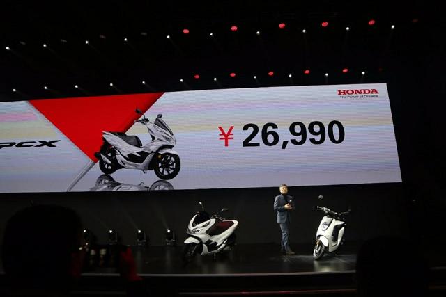 Honda PCX提车300km！提车报告来啦！