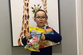 我把年味儿送给你｜萌娃的小心愿——给坚守岗位的叔叔阿姨送上最甜的糖果图片
