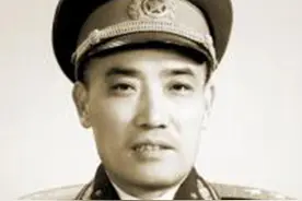 1971年，黄永胜被隔离审查，接替他主持总参工作的人是谁？图片