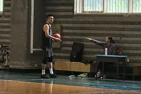 付豪在沈阳秘密特训，母亲展淑萍亲自指导，父亲蒋同飚也功不可没图片