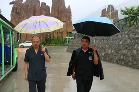 南召法院：走访宝天曼景区天河冲浪 护航辖区经济发展图片