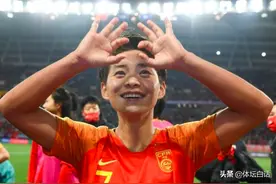 王霜的伤感童年：5岁被父母抛弃，几度崩溃，姨夫姨母救了她图片