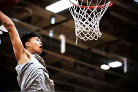 天才高中生吴勇豪，他比张镇麟更值得期待，目标是进入NBA打球图片
