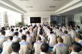 因欠债坐牢，出狱后还要继续还钱吗？还不起还要继续坐牢吗？图片