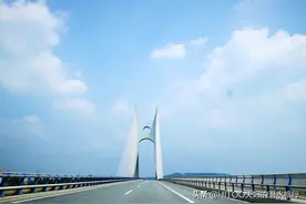 自驾游可以睡在车里吗？自驾旅行72天，亲身经历总结实际利弊情况图片