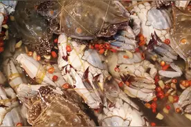 沿海地区逢年过节都会上这道菜~红膏呛蟹图片