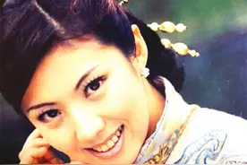 50岁女星肠爆裂送ICU！住院12天恢复意识，曾流产10次儿子患重病图片