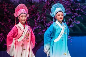 戚毕版《梁祝》再现舞台！“静水深流四十载”，回望金静的艺术人生图片