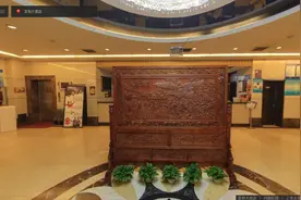 [发现木结构]陕西省延安市之家和大酒店实木浮雕装饰画欣赏图片