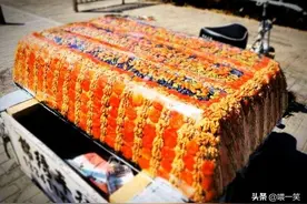 切糕为何被网友戏称为神糕，为什么大家有这样的共识？图片