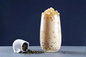 “秋天的第一杯奶茶”刷爆朋友圈，这个梗背后的原理到底是什么？图片