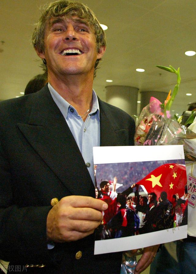 20年前,张吉龙用上帝之手将国足抽出亚洲;20年后,国足没资格谈上上签